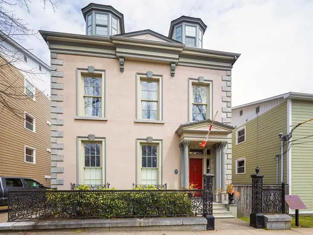 McCully House on Brunswick Street